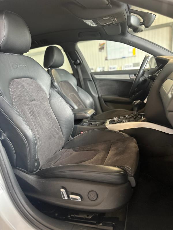 Audi A4 Avant V6 3.0 TDI 204 S line Multitronic A