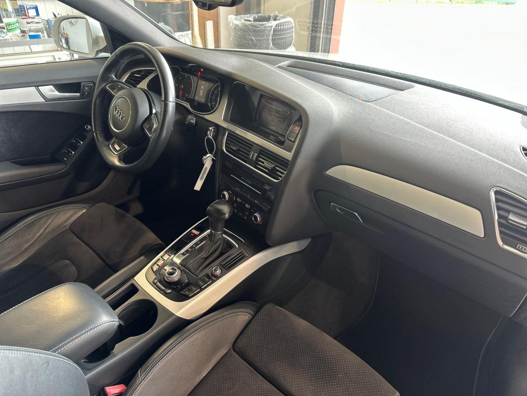 Audi A4 Avant V6 3.0 TDI 204 S line Multitronic A