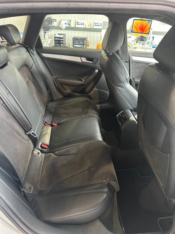 Audi A4 Avant V6 3.0 TDI 204 S line Multitronic A