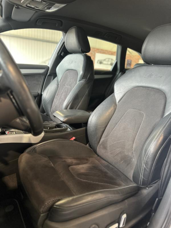 Audi A4 Avant V6 3.0 TDI 204 S line Multitronic A