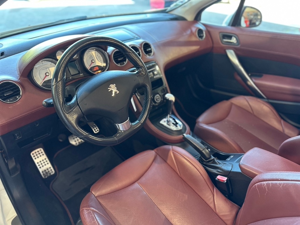 Peugeot 308 CC 2.0 HDi 163ch FAP Feline A