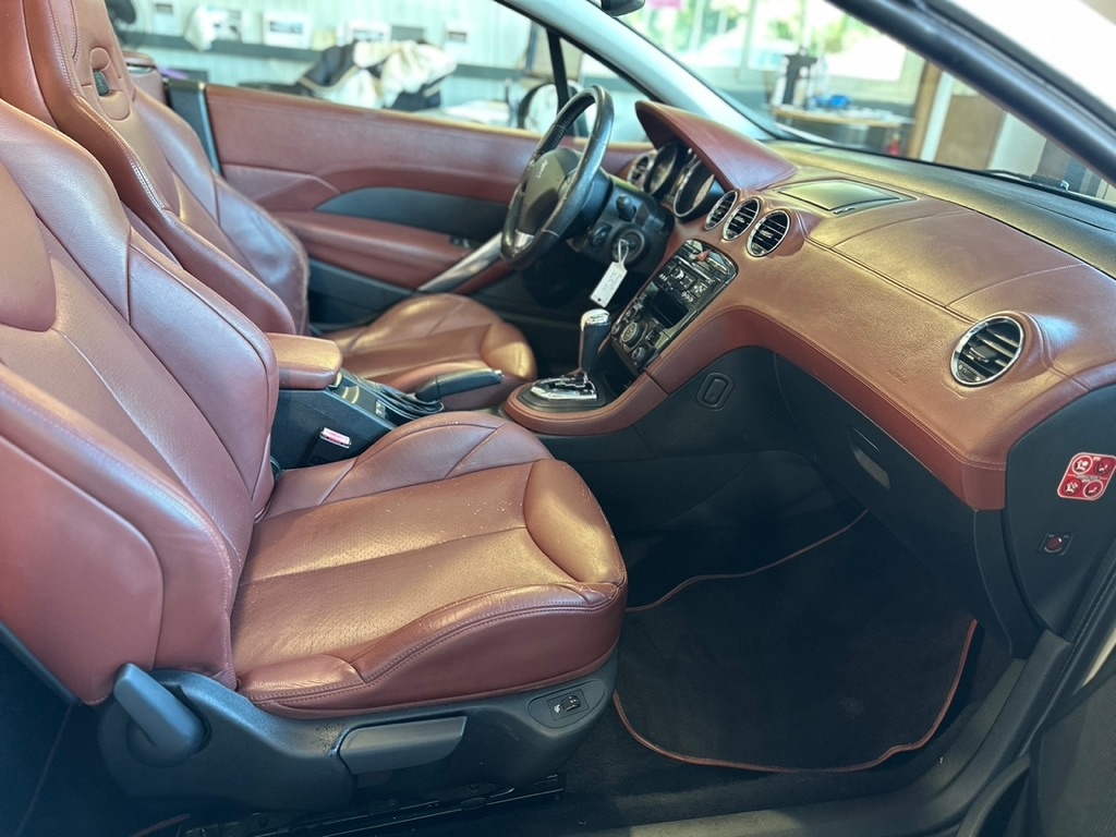 Peugeot 308 CC 2.0 HDi 163ch FAP Feline A