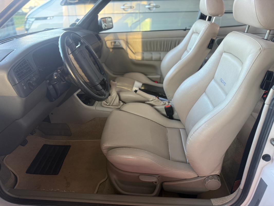 Volkswagen Golf Cabriolet 2.0i Quartett