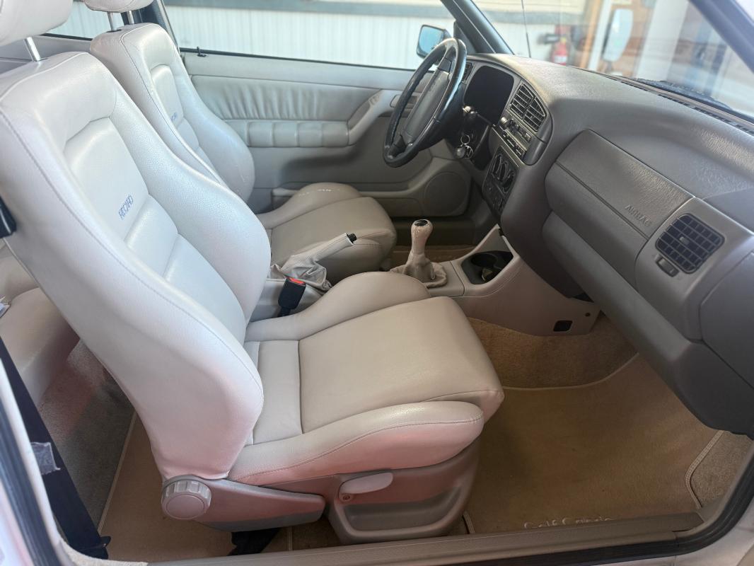 Volkswagen Golf Cabriolet 2.0i Quartett