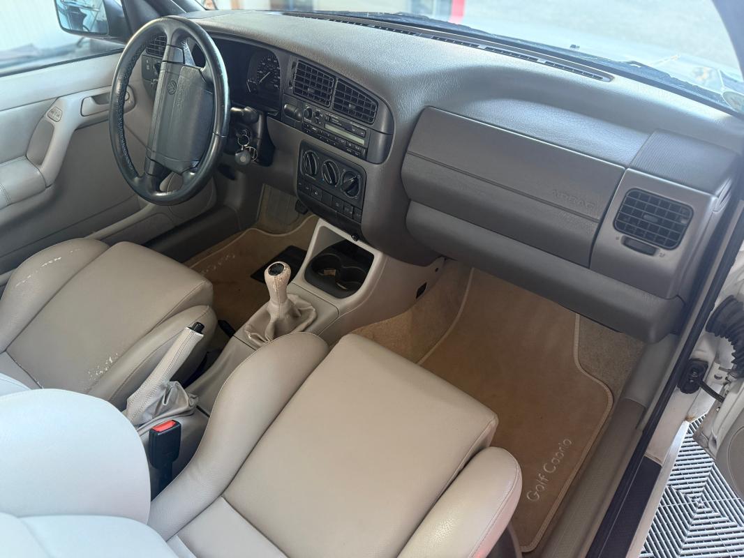 Volkswagen Golf Cabriolet 2.0i Quartett