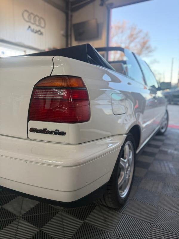 Volkswagen Golf Cabriolet 2.0i Quartett