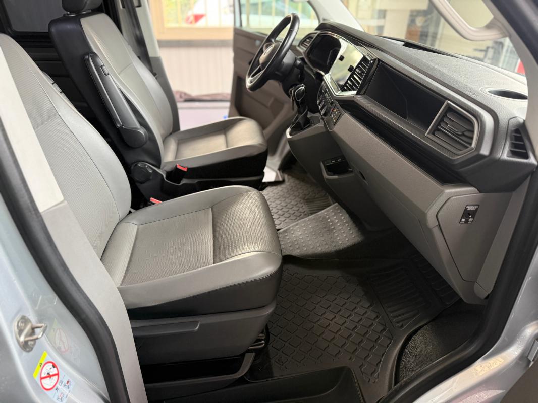 Volkswagen Transporter 6.1 PROCAB L2 2.0 TDI 198 DSG7 BUSINESS LINE