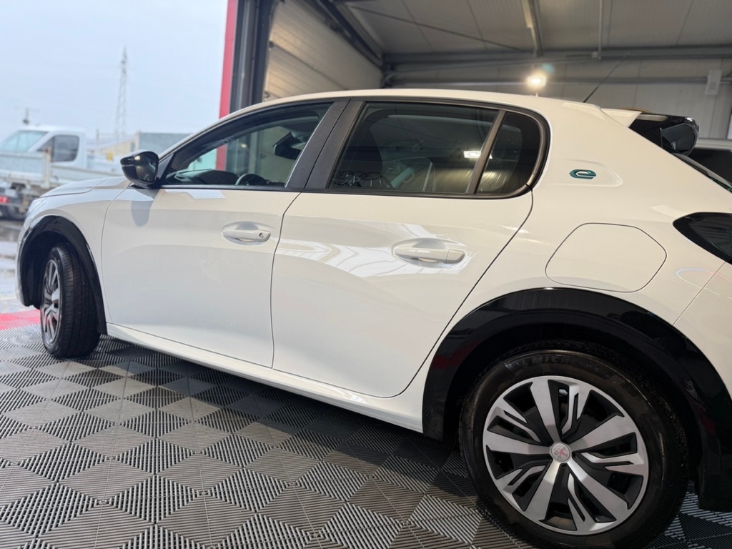 Peugeot 208 ELECTRIQUE 50 kWh 136ch Active