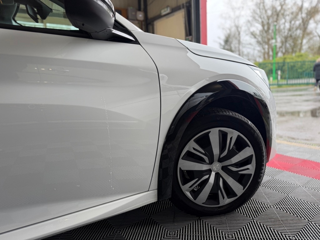 Peugeot 208 ELECTRIQUE 50 kWh 136ch Active