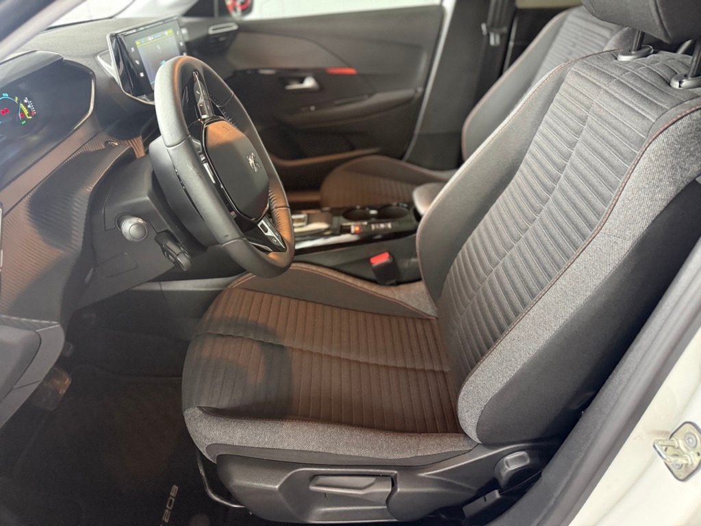 Peugeot 208 ELECTRIQUE 50 kWh 136ch Active