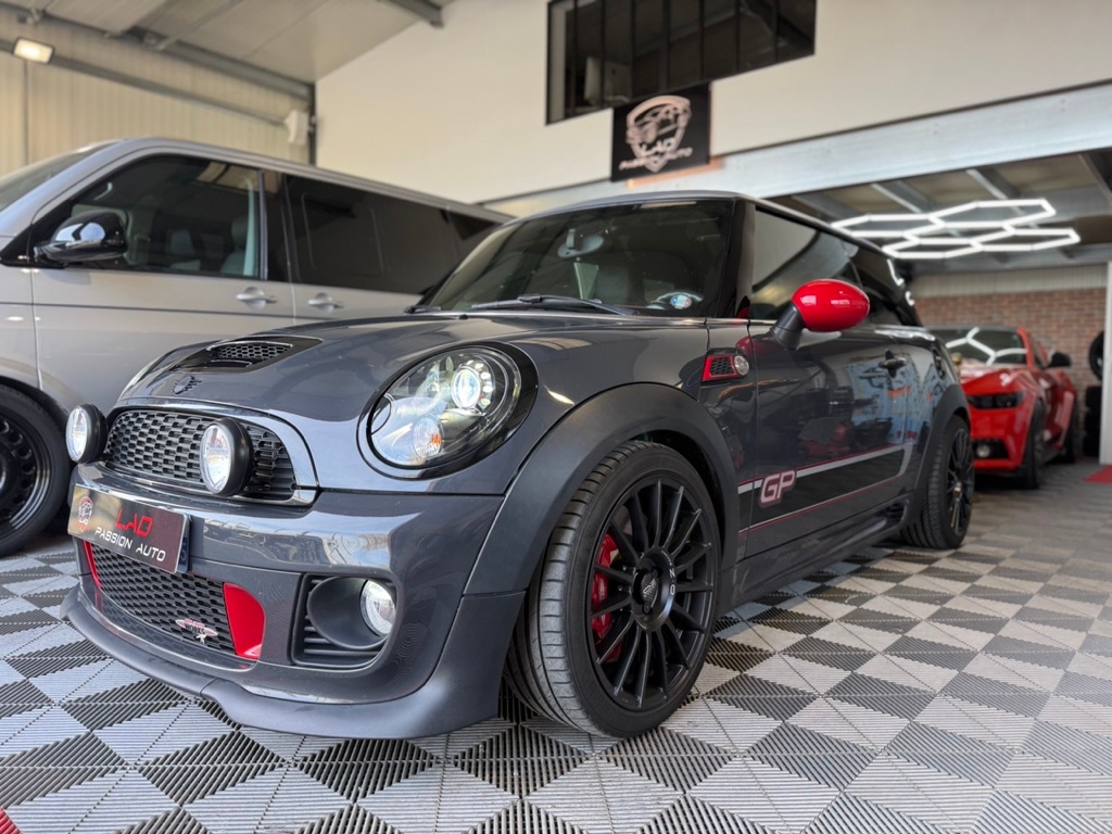 Mini Hatch R56 218 ch John Cooper Works GP II