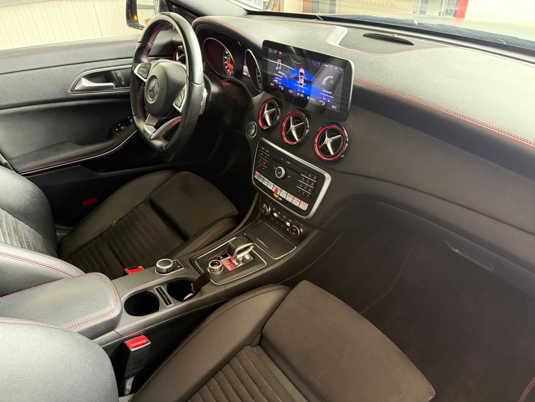 Mercedes CLA Shooting Brake 45 AMG Speedshift DCT 4Matic SUIVI COMPLET MERCEDES