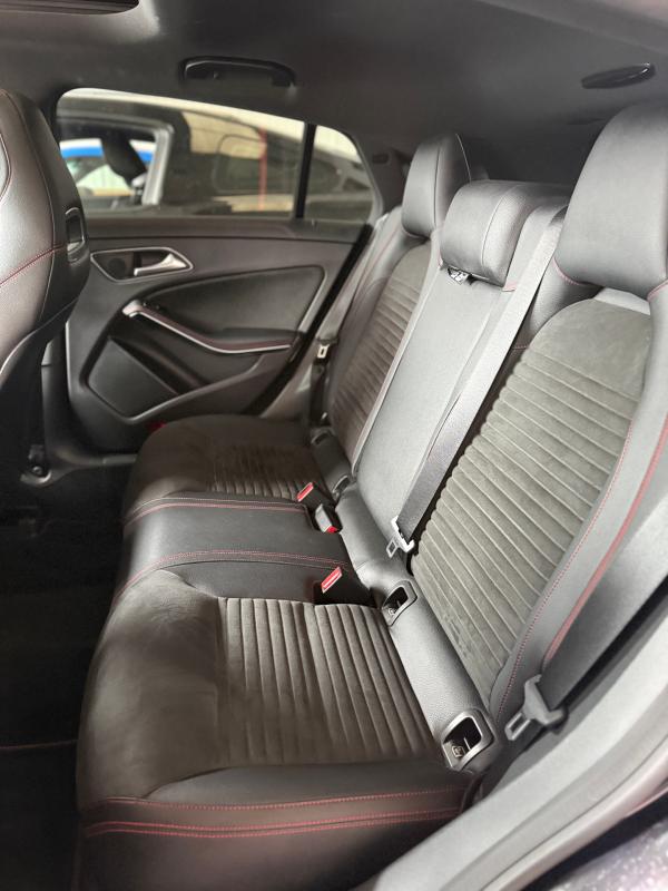 Mercedes CLA Shooting Brake 45 AMG Speedshift DCT 4Matic SUIVI COMPLET MERCEDES
