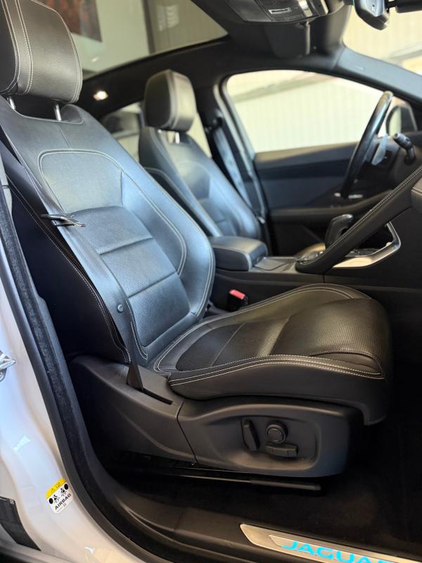 Jaguar E-PACE 2.0 D - 150 ch AWD BVA R-Dynamic SE