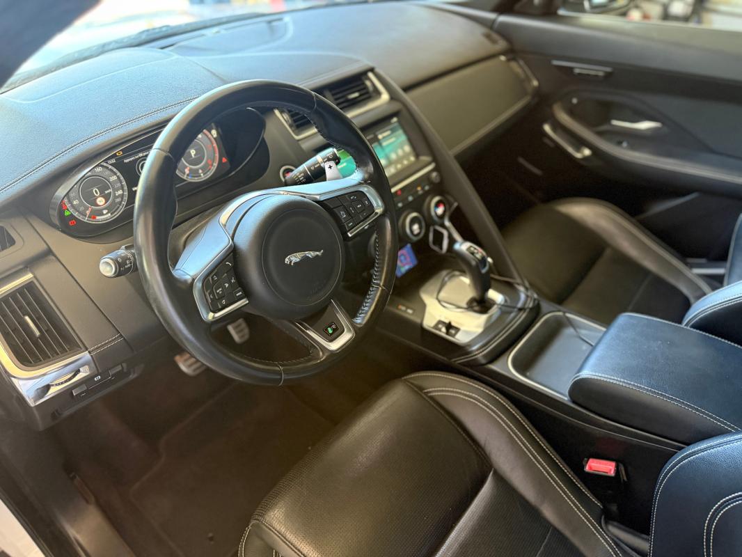 Jaguar E-PACE 2.0 D - 150 ch AWD BVA R-Dynamic SE