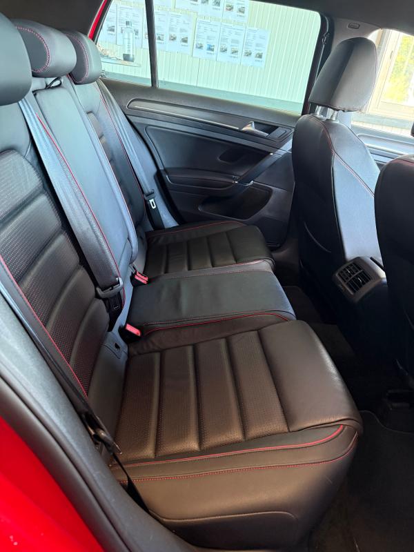 Volkswagen Golf 2.0 TSI 245 DSG7 GTI Performance