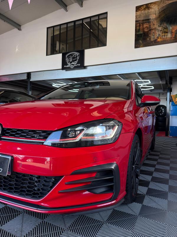 Volkswagen Golf 2.0 TSI 245 DSG7 GTI Performance