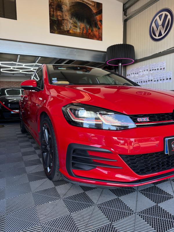 Volkswagen Golf 2.0 TSI 245 DSG7 GTI Performance